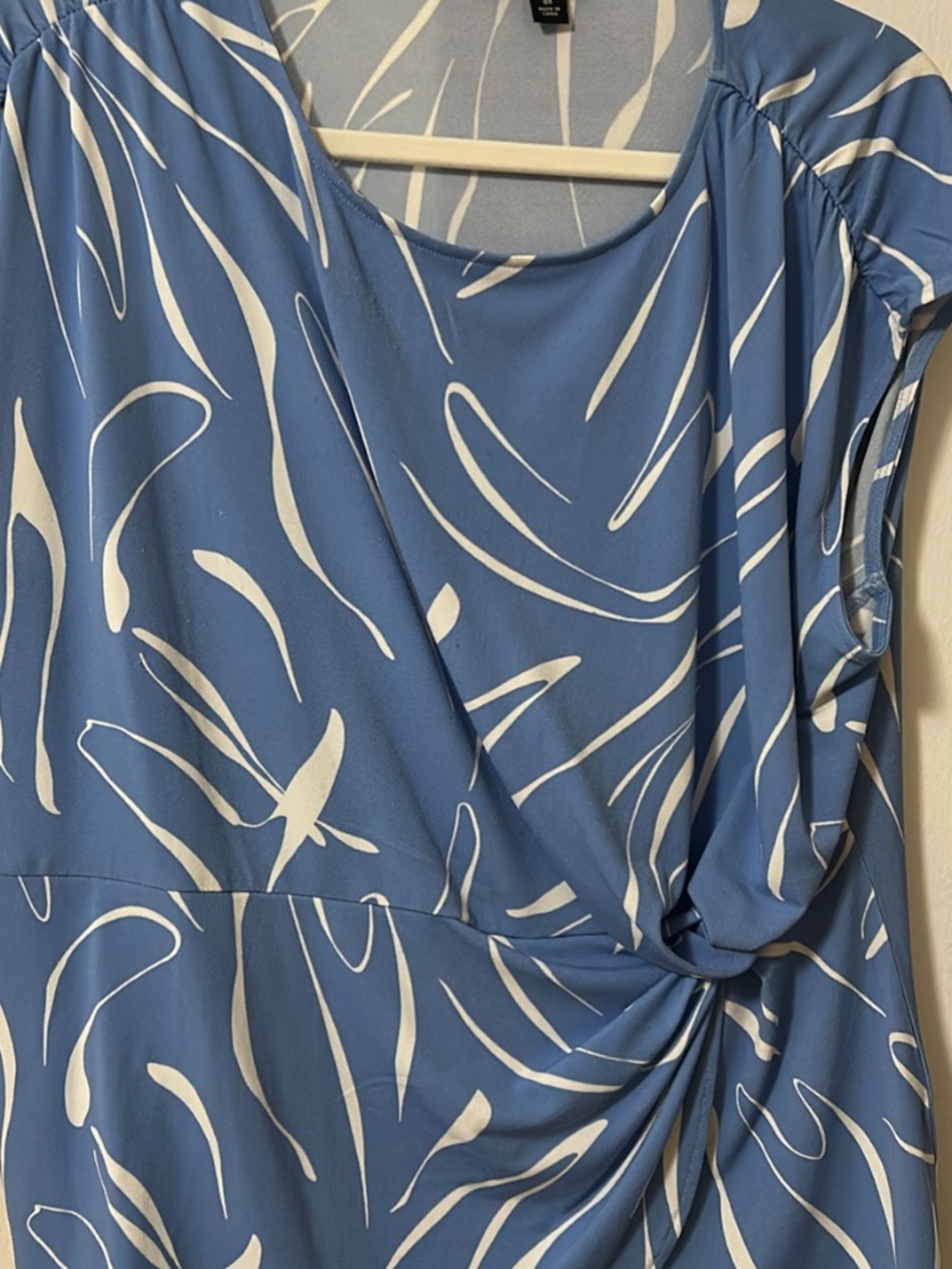 Alfani Size 0X Blue Abstract Print Knot Front Top